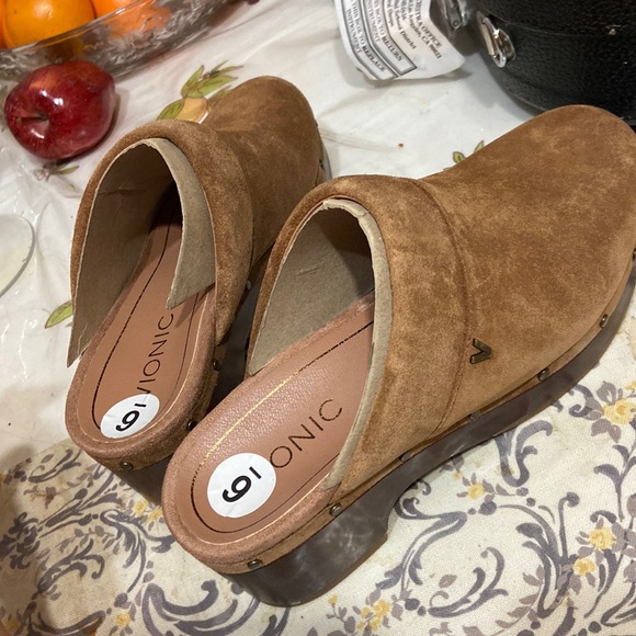 Vionic Shoes - Vionic clogs very comfortable bought  from another seller wrong size